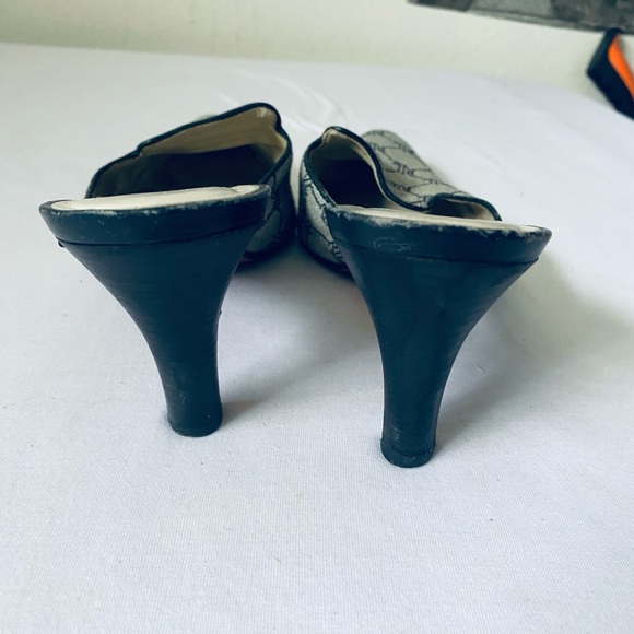 Ralph Lauren Beige Patterned Mules - Picture 5 of 10